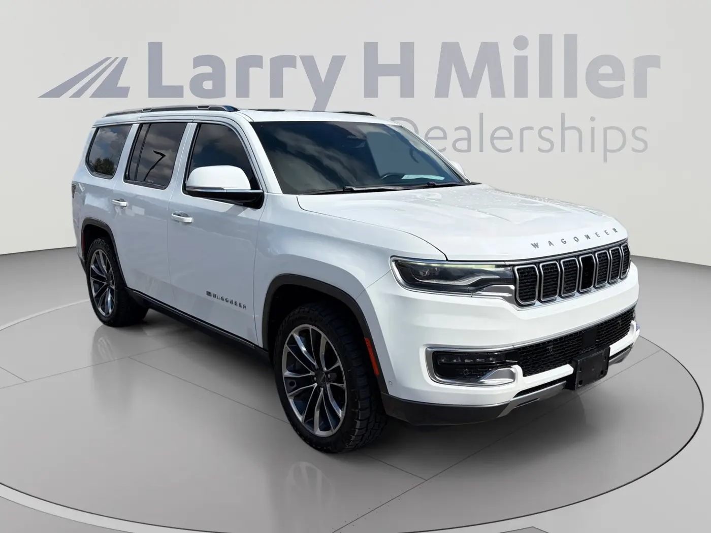 2022 Jeep Wagoneer - $30,000