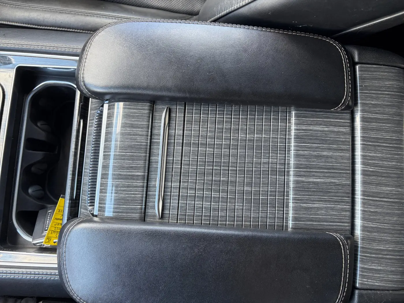 2022 Jeep Wagoneer - $30,000