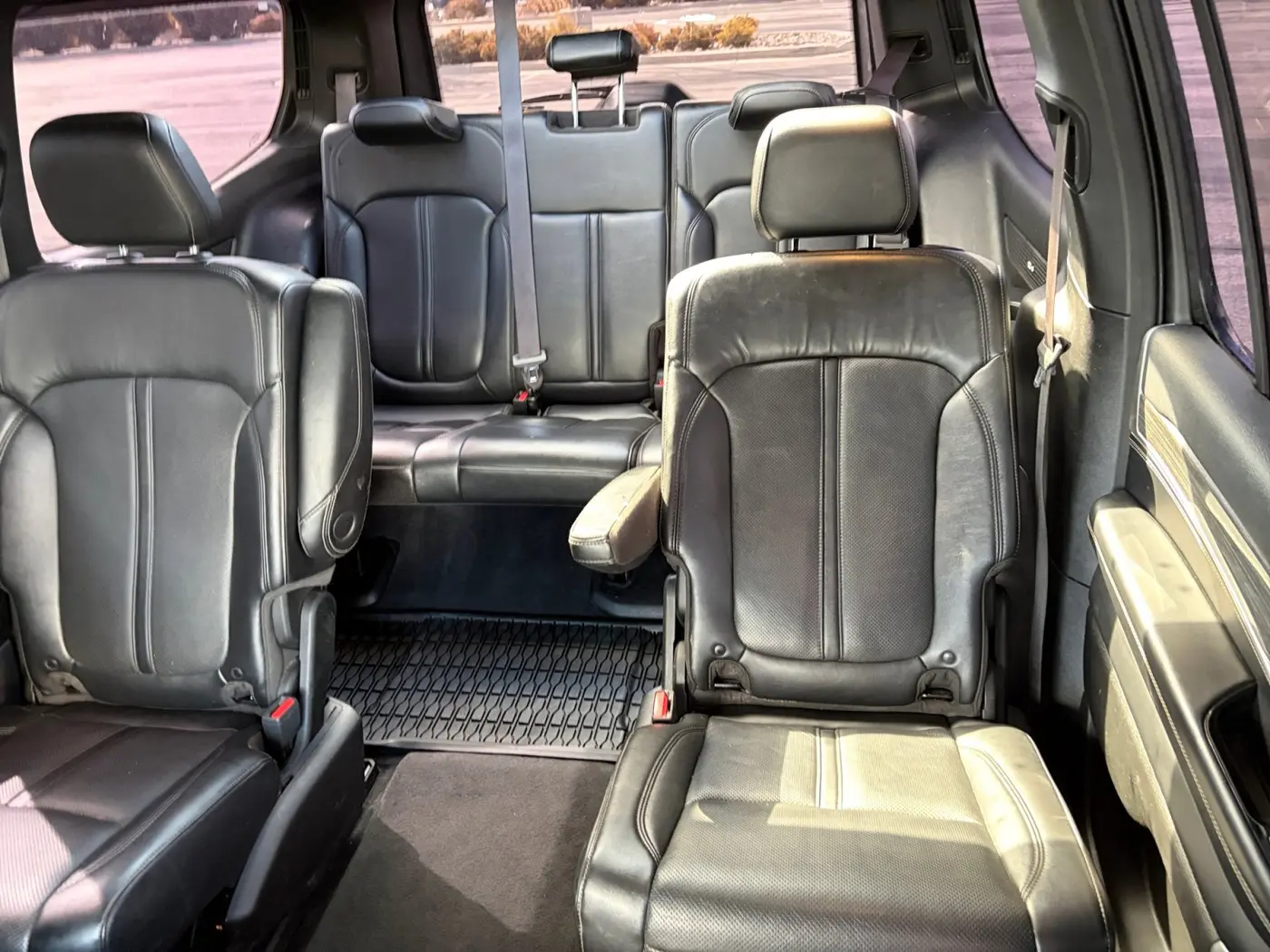2022 Jeep Wagoneer - $30,000