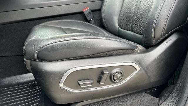 2022 Jeep Wagoneer Series III Carbide