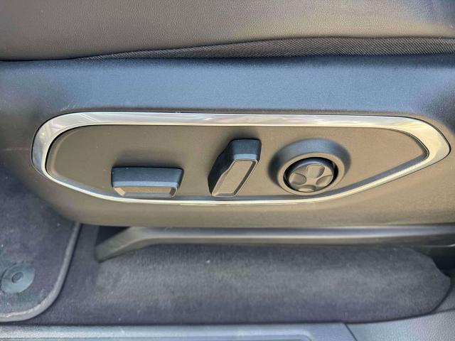 2022 Jeep Wagoneer - $39,772