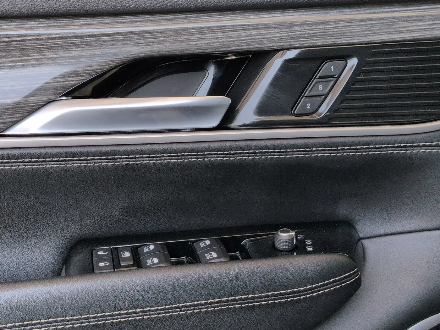 2022 Jeep Wagoneer - $35,599