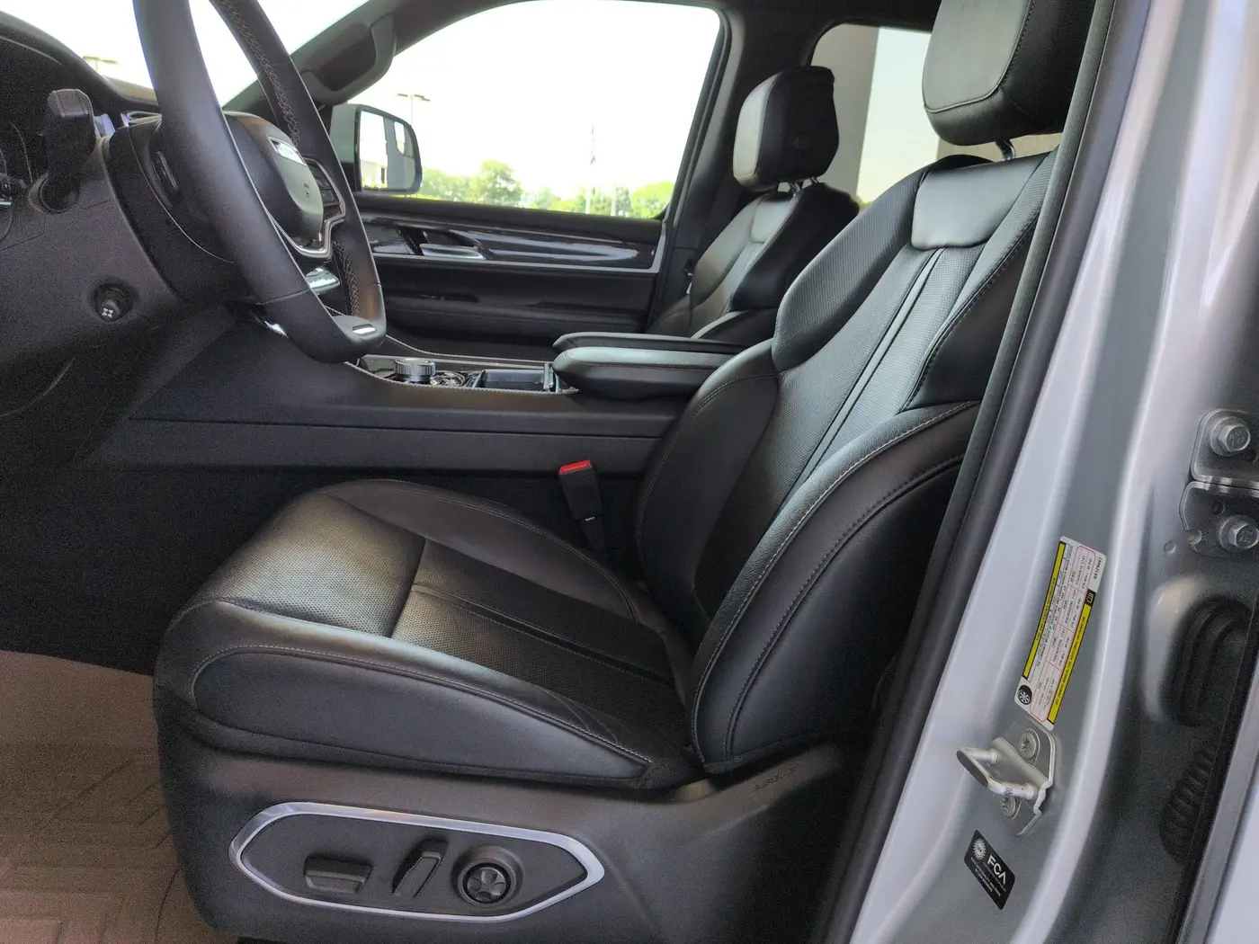 2022 Jeep Wagoneer - $35,599