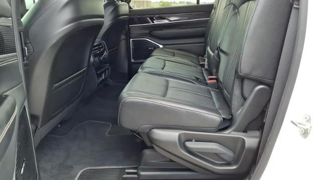 2022 Jeep Wagoneer Series III Carbide