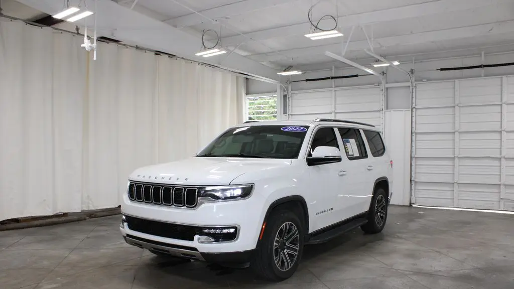 2022 Jeep Wagoneer Series III Carbide