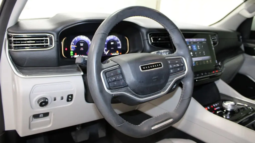 2022 Jeep Wagoneer Series III Carbide
