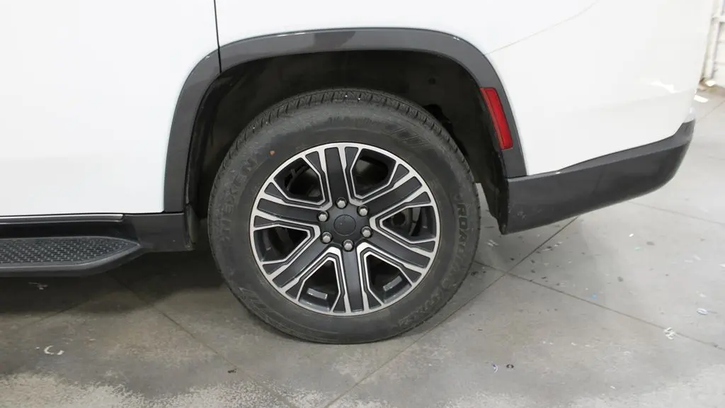 2022 Jeep Wagoneer Series III Carbide