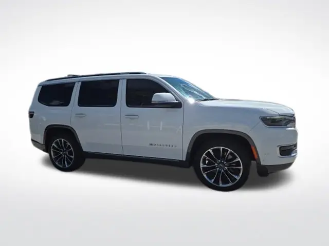 2022 Jeep Wagoneer