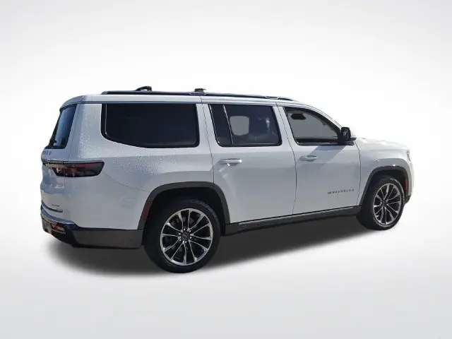 2022 Jeep Wagoneer - $29,979