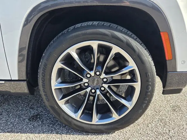 2022 Jeep Wagoneer - $29,979