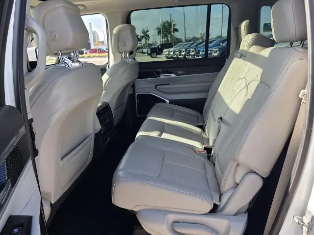 2022 Jeep Wagoneer - $29,979