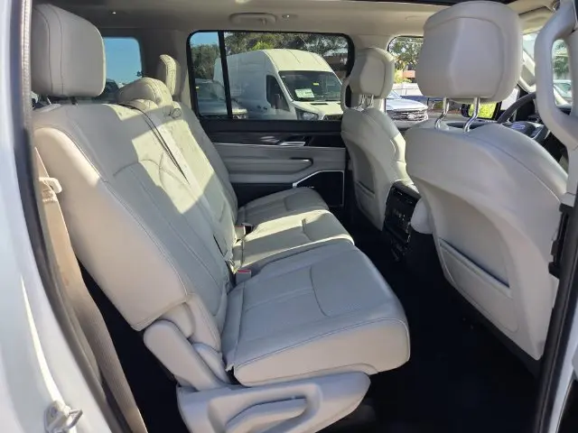 2022 Jeep Wagoneer - $29,979