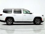 2022 Wagoneer Thumbnail 4
