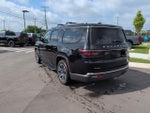 2022 Wagoneer Thumbnail 3