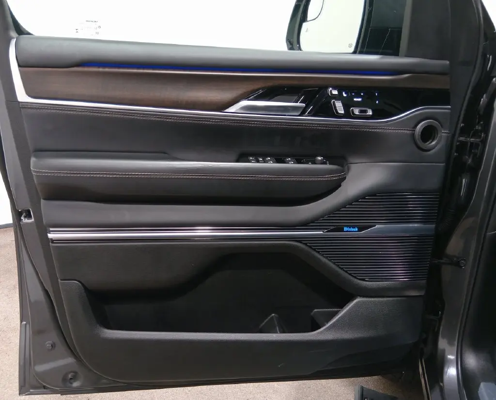 2022 Jeep Grand Wagoneer - $37,497