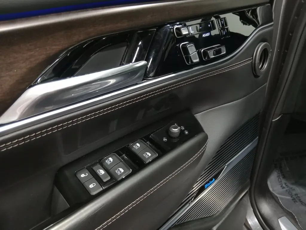 2022 Jeep Grand Wagoneer - $37,497