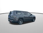 2022 Grand Wagoneer Thumbnail 4