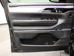 2022 Grand Wagoneer Thumbnail 21