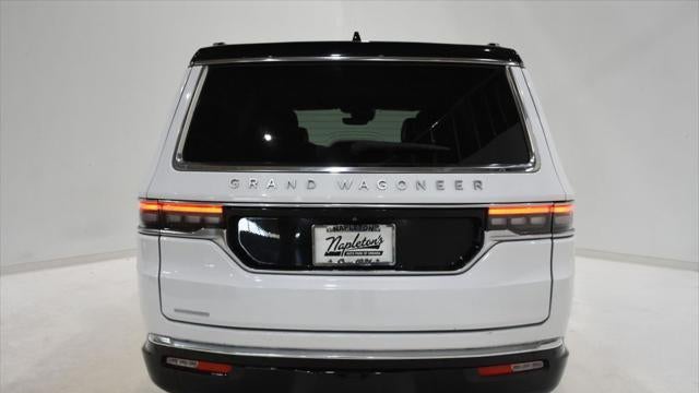 2023 Jeep Grand Wagoneer Base