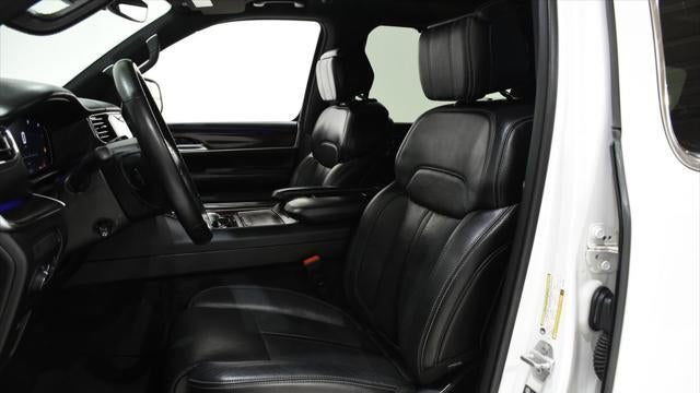 2023 Jeep Grand Wagoneer Base