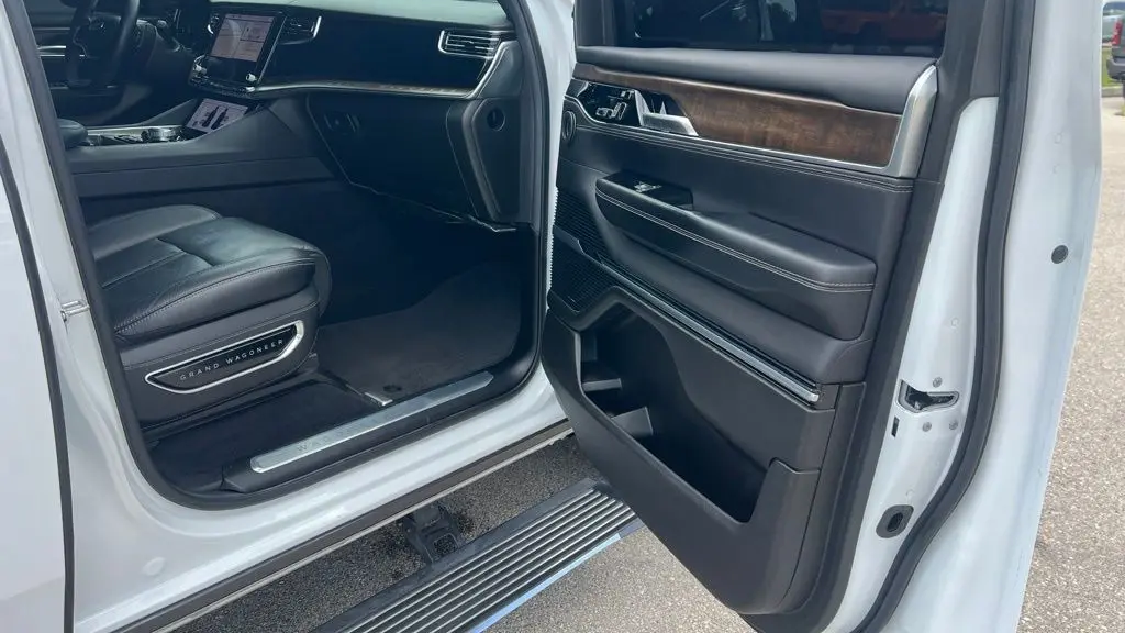 2022 Jeep Grand Wagoneer Series I