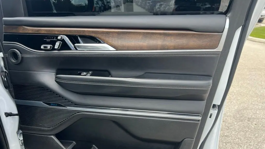 2022 Jeep Grand Wagoneer Series I