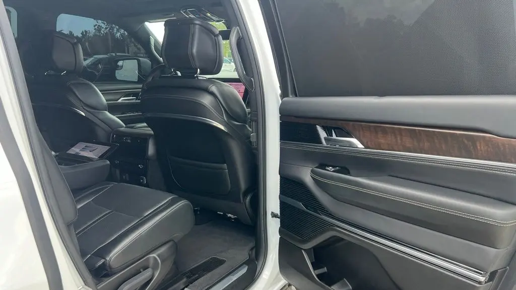 2022 Jeep Grand Wagoneer Series I