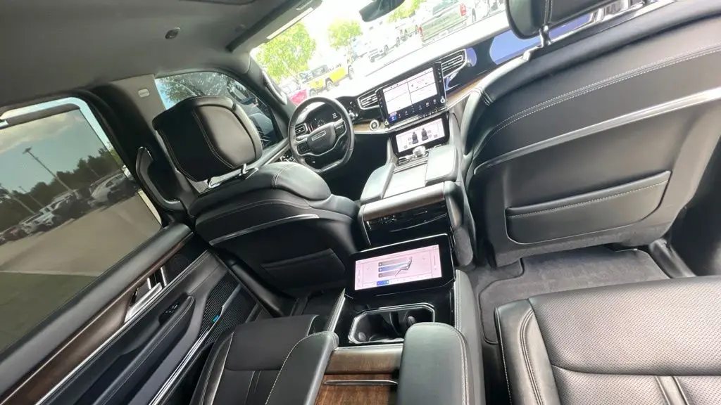 2022 Jeep Grand Wagoneer Series I