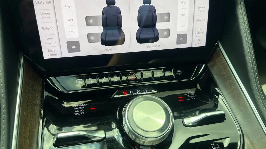 2022 Jeep Grand Wagoneer Series I