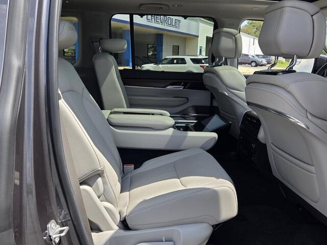 2022 Jeep Grand Wagoneer - $47,594