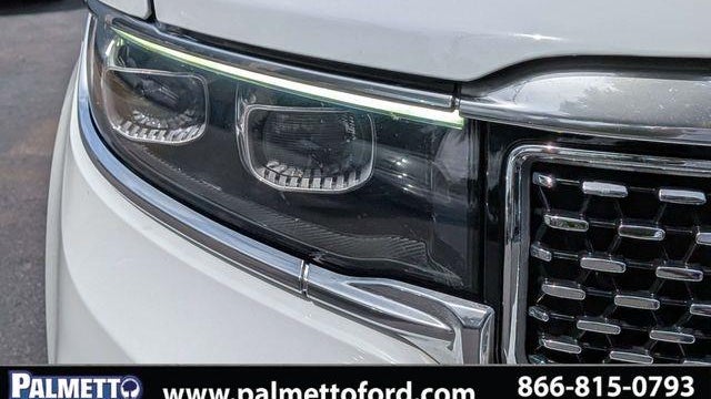2023 Jeep Grand Wagoneer Base