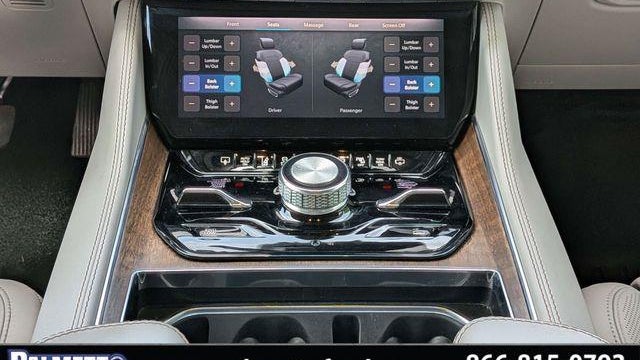 2023 Jeep Grand Wagoneer Base