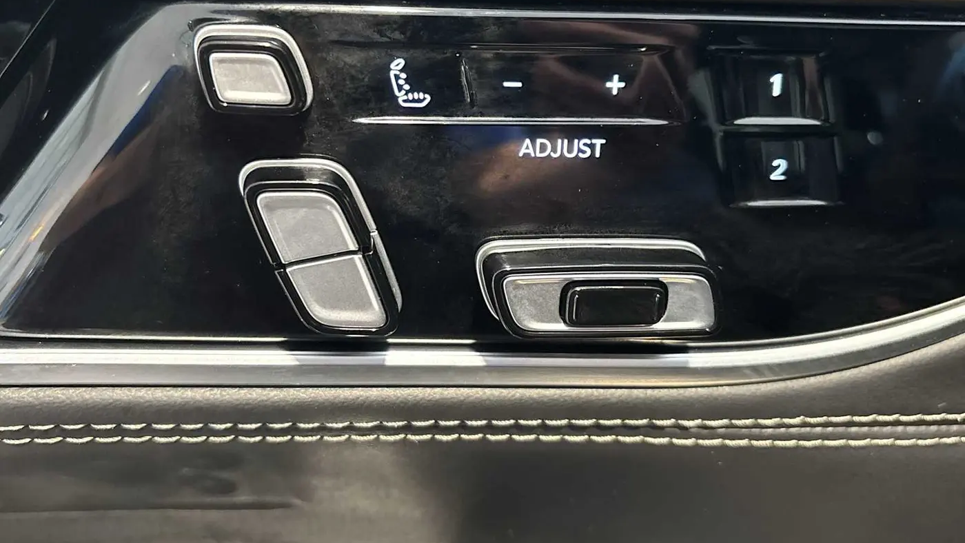 2022 Jeep Grand Wagoneer Series I