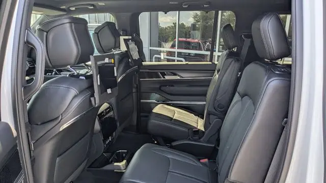 2026 Jeep Grand Wagoneer Summit Obsidian