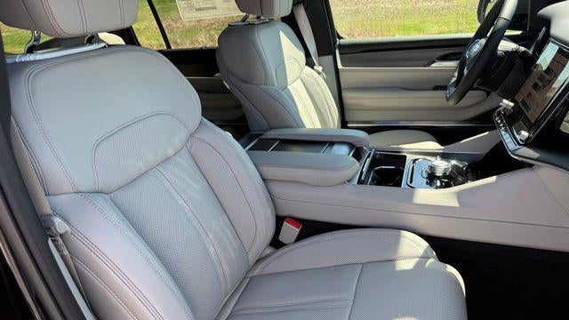 2026 Jeep Grand Wagoneer Summit Obsidian