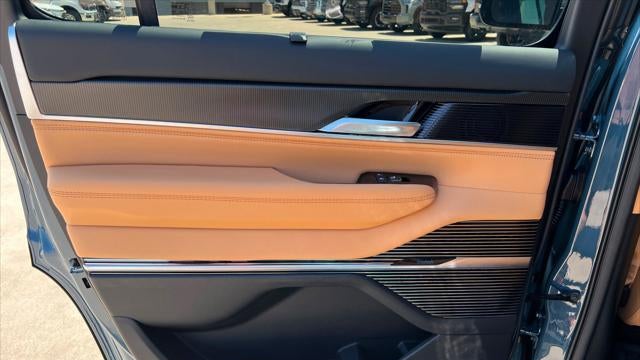 2026 Jeep Grand Wagoneer Summit Reserve