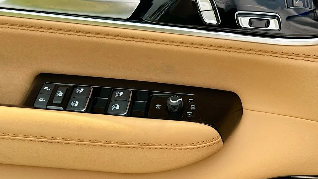 2026 Jeep Grand Wagoneer Summit Reserve