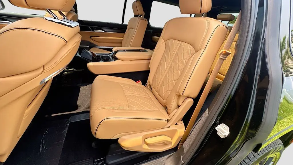2026 Jeep Grand Wagoneer Summit Reserve