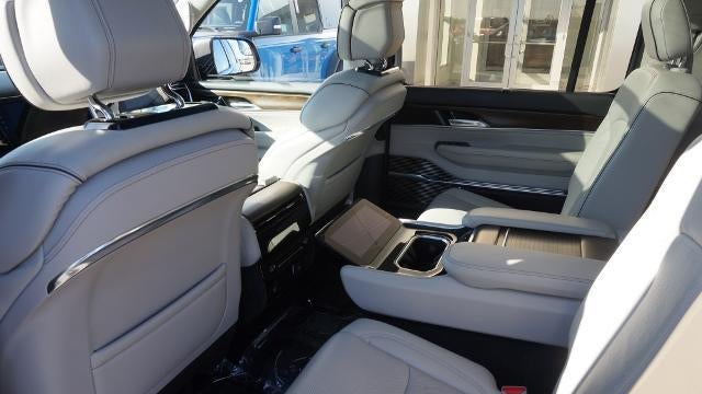 2022 Jeep Grand Wagoneer Series II