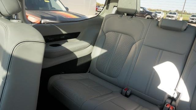 2022 Jeep Grand Wagoneer Series II
