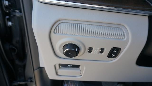 2022 Jeep Grand Wagoneer Series II
