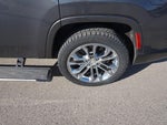 2022 Grand Wagoneer Thumbnail 2