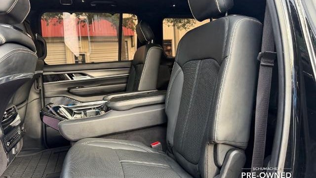 2023 Jeep Grand Wagoneer Obsidian