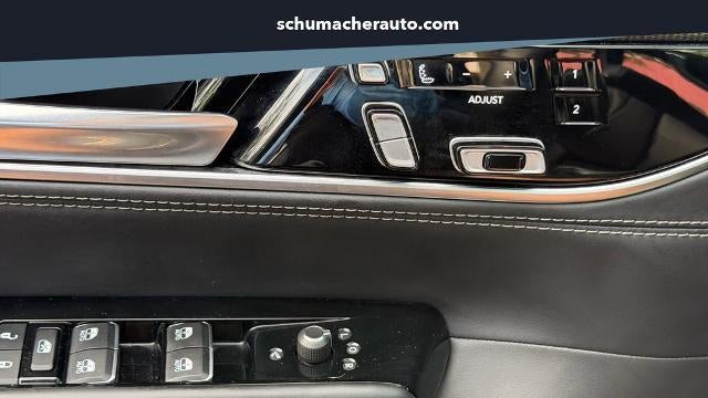 2023 Jeep Grand Wagoneer Obsidian