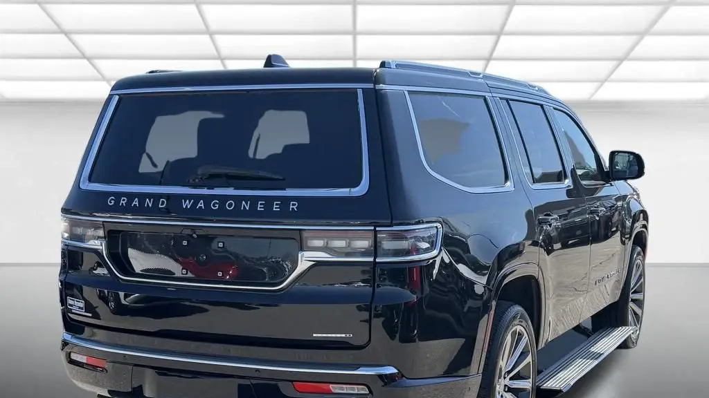2022 Jeep Grand Wagoneer Series II
