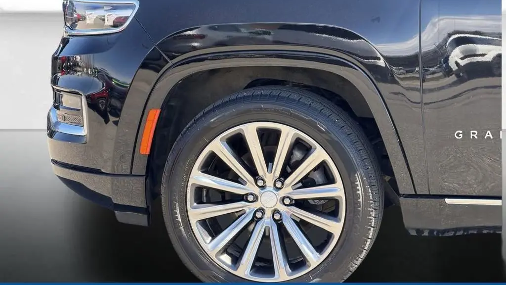 2022 Jeep Grand Wagoneer Series II
