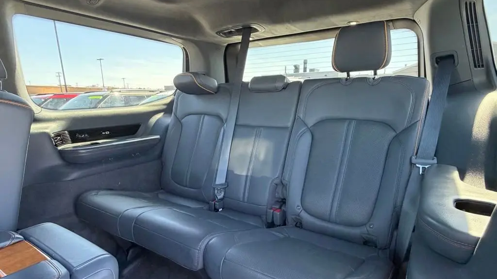 2022 Jeep Grand Wagoneer Series II