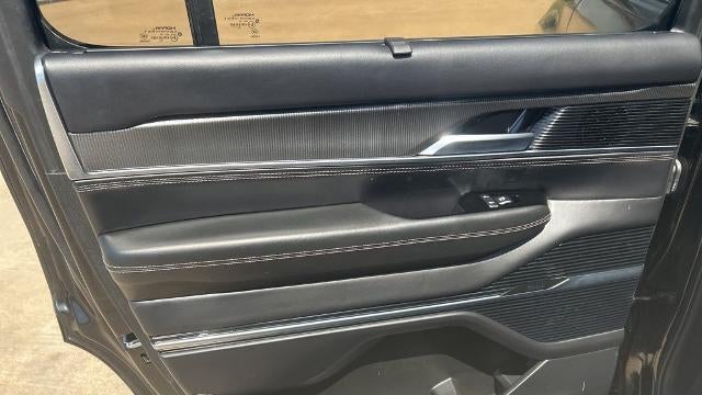 2022 Jeep Grand Wagoneer Series II