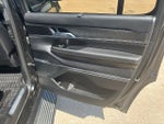 2022 Grand Wagoneer Thumbnail 22