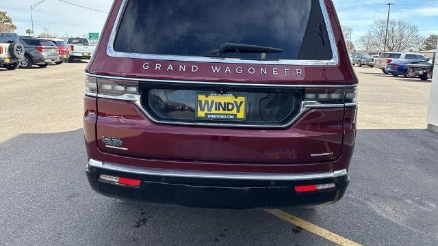 2022 Jeep Grand Wagoneer Series II